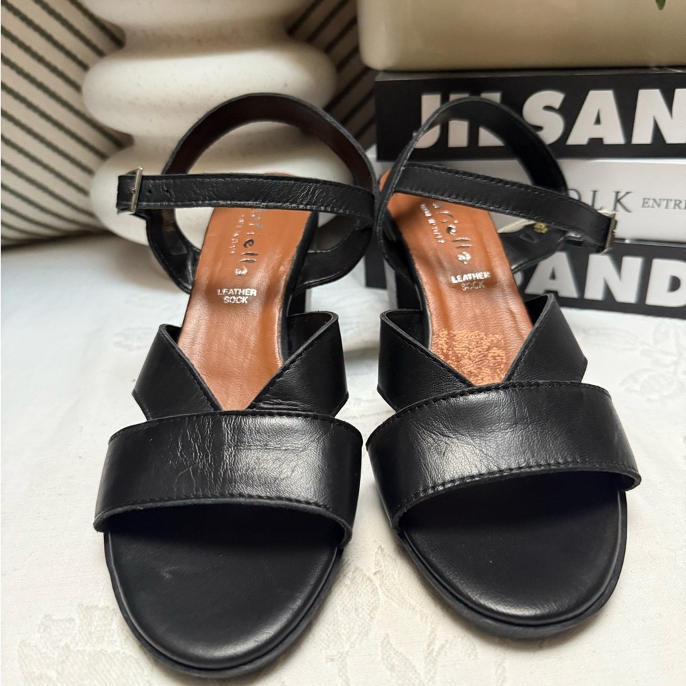 Chic Black Leather Sandals